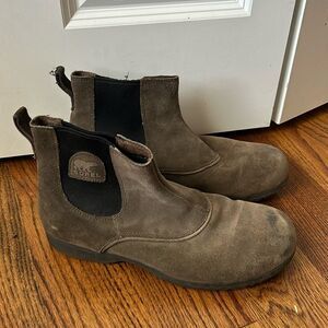 Men’s Sorel Suede Chelsea Boot Mud Size 11.5